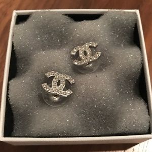 CHANEL boucles oreille earrings